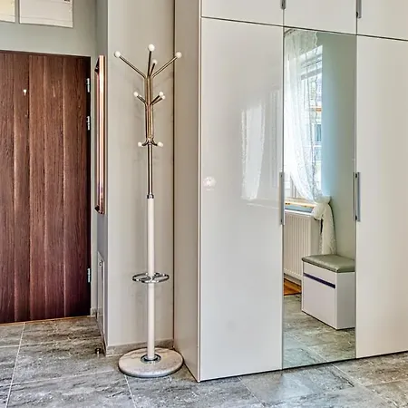H7 Z Pięknym Widokiem - 5d Apartament